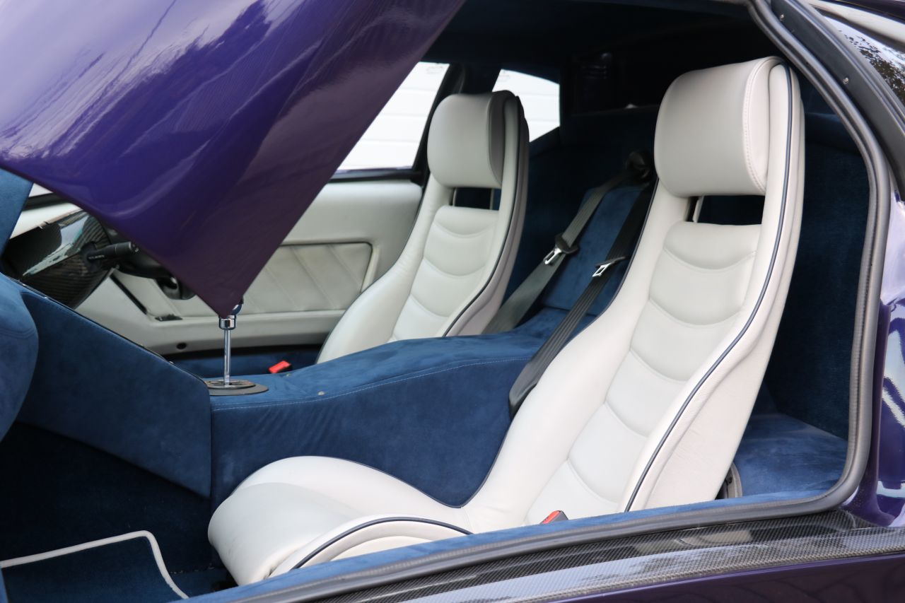 Lamborghini Diablo interior - Seats