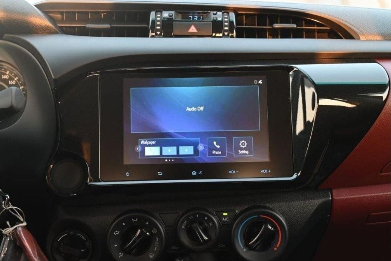 تويوتا هيلوكس Double Cab DLX 2.7L Petrol 4WD Automatic Transmission