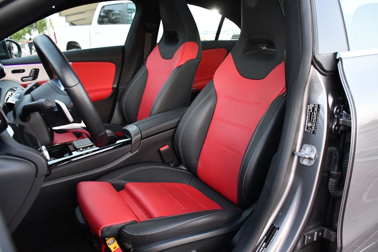 Mercedes-Benz CLA 200 Mercedes CLA200 AMG 2023