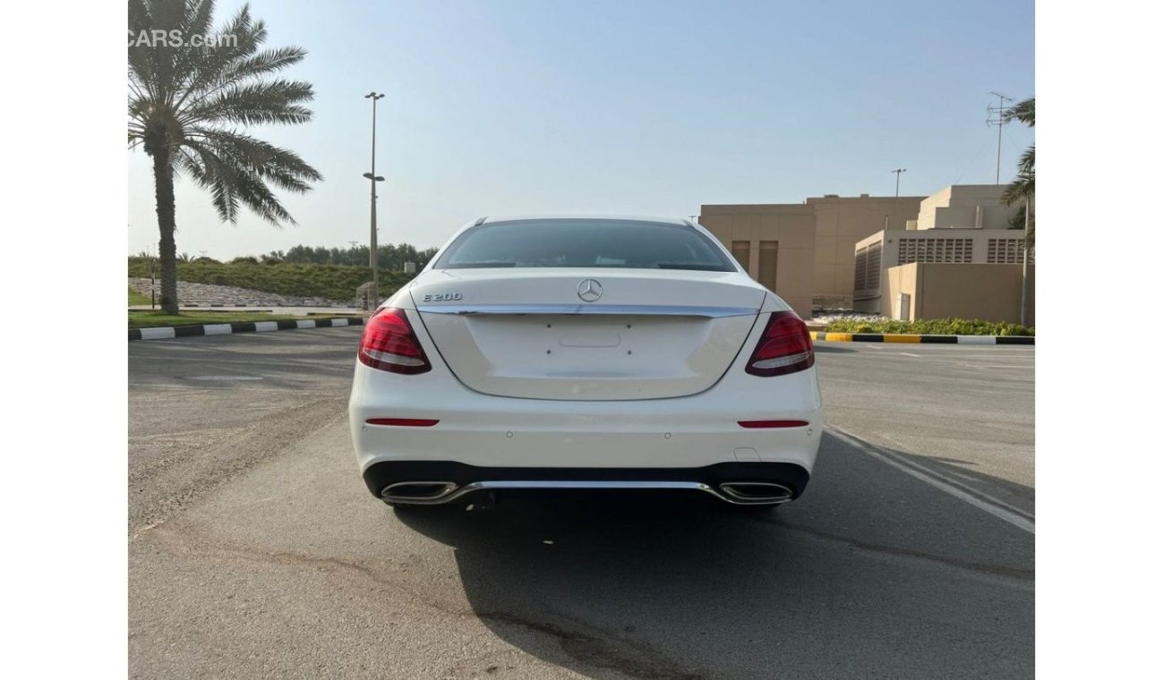 Mercedes-Benz E200 AMG AMG Gcc