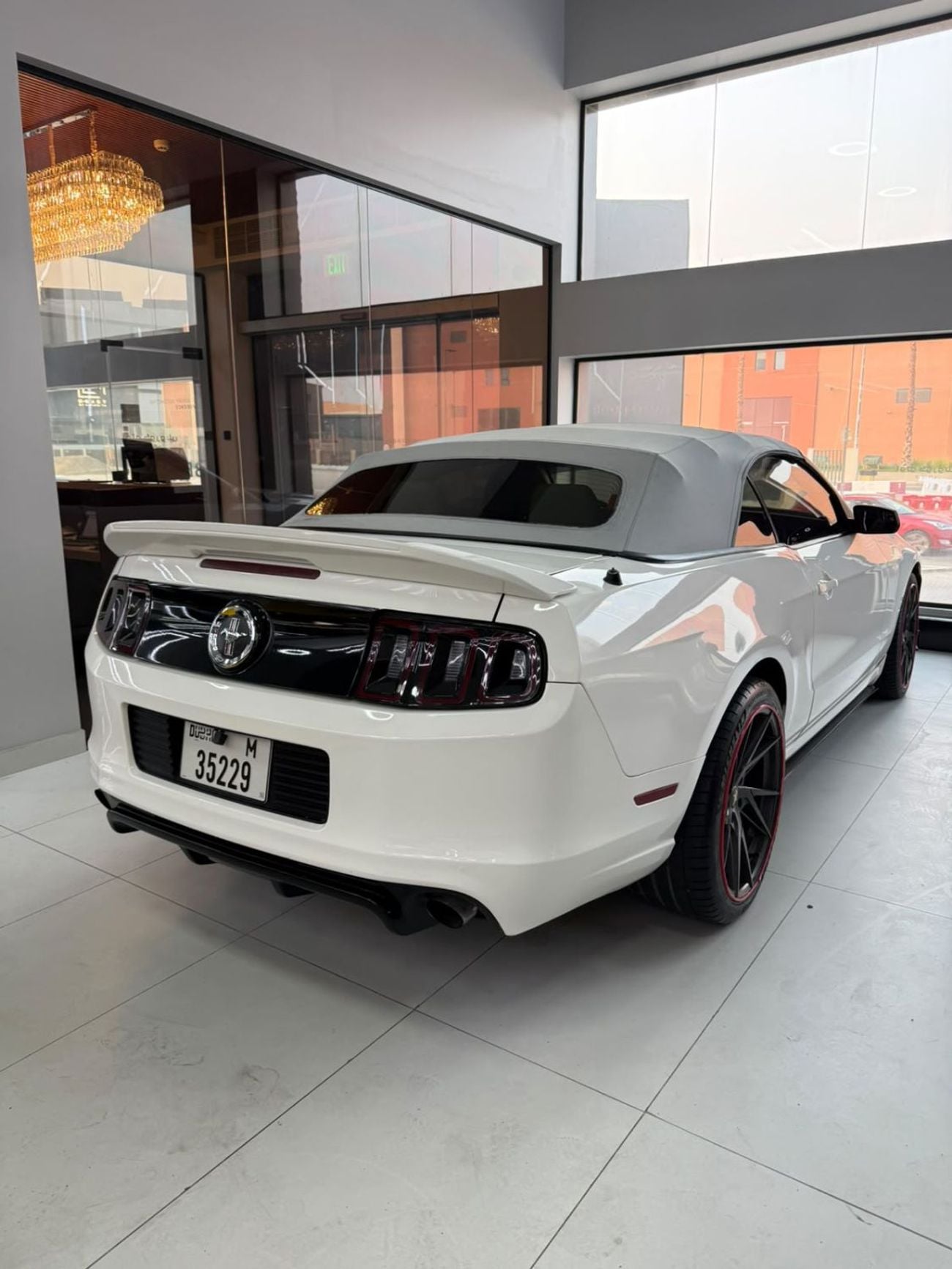 Ford Mustang PREMIUM Ford Mustang for Sale in Dubai – Sporty American Muscle Car!  Looking for a stylish American car wit