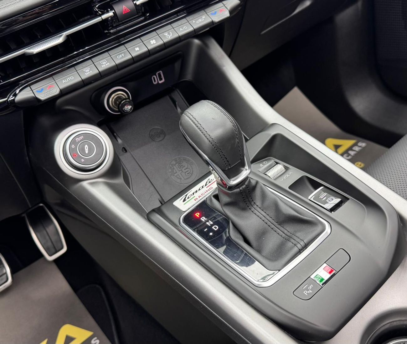 ألفا روميو تونالي 2024 Alfa Romeo Tonale Veloce, 2028 Alfa Romeo Warranty and Service Pack, GCC