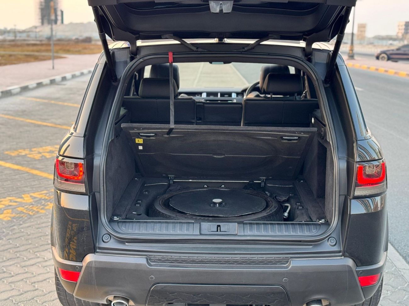 Land Rover Range Rover Sport Range rover Sport  2017 black colour Rhd