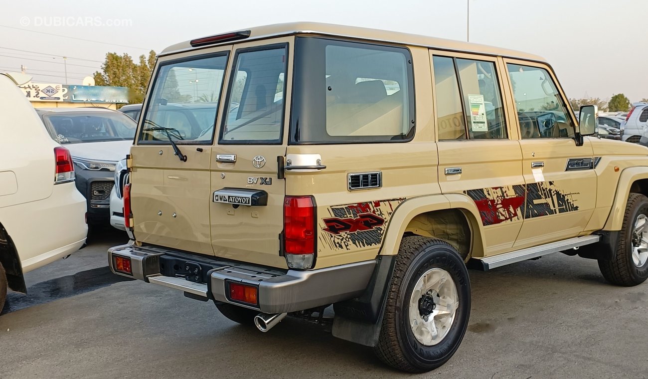 Toyota Land Cruiser Hard Top 4.5L,LX76-G,WAGON,WITH DIFFERENTIAL LOCK,WINCH FULL OPTIONS,MT,2022MY ( FOR EXPORT ONLY)