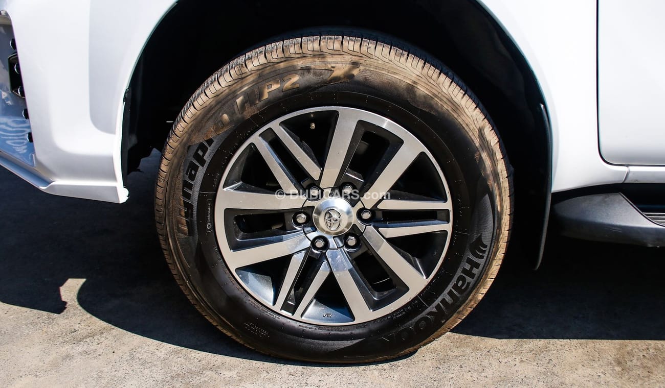 Toyota Hilux Diesel VGO Full option Clean Car