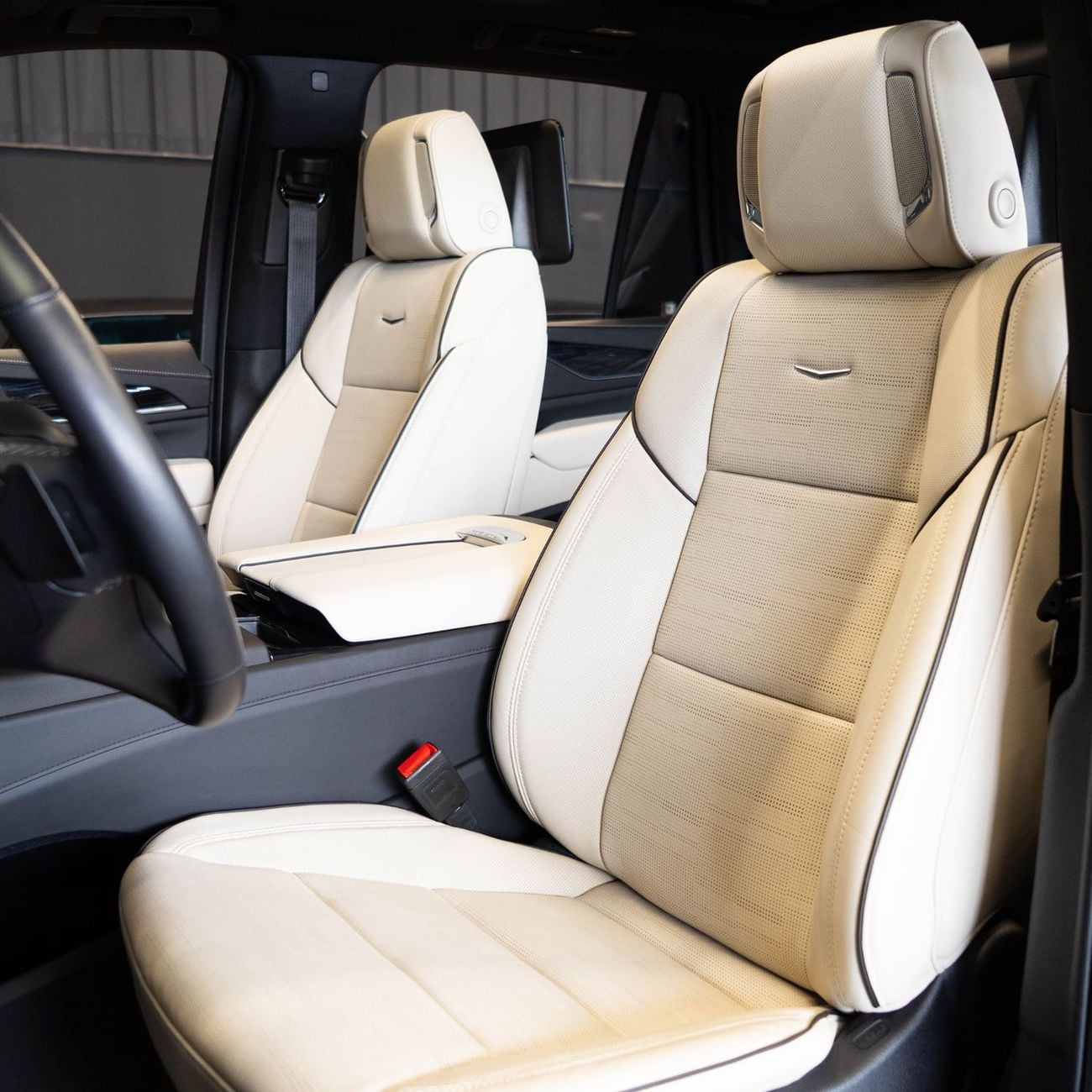 Cadillac Escalade PREMIUM LUXURY AED  7,090 P.M • 0% Downpayment • Cadillac Escalade • Agency Warranty