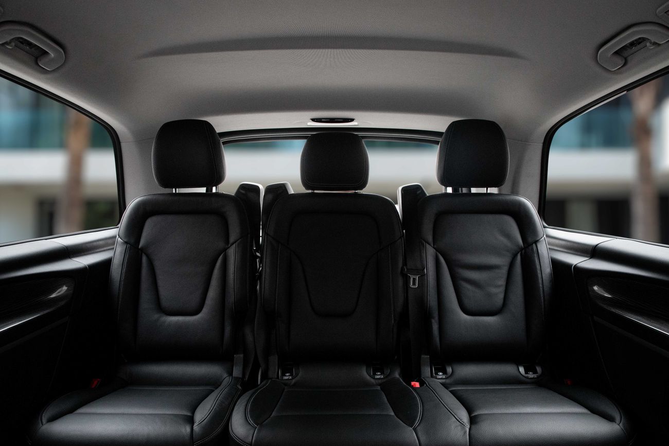 مرسيدس بنز V 250 V 250 | 4,113 P.M | 0% Downpayment | 7 Seats!