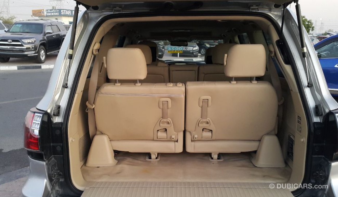 Lexus LX 570 Full option modified 2020 with new tyres & Rim