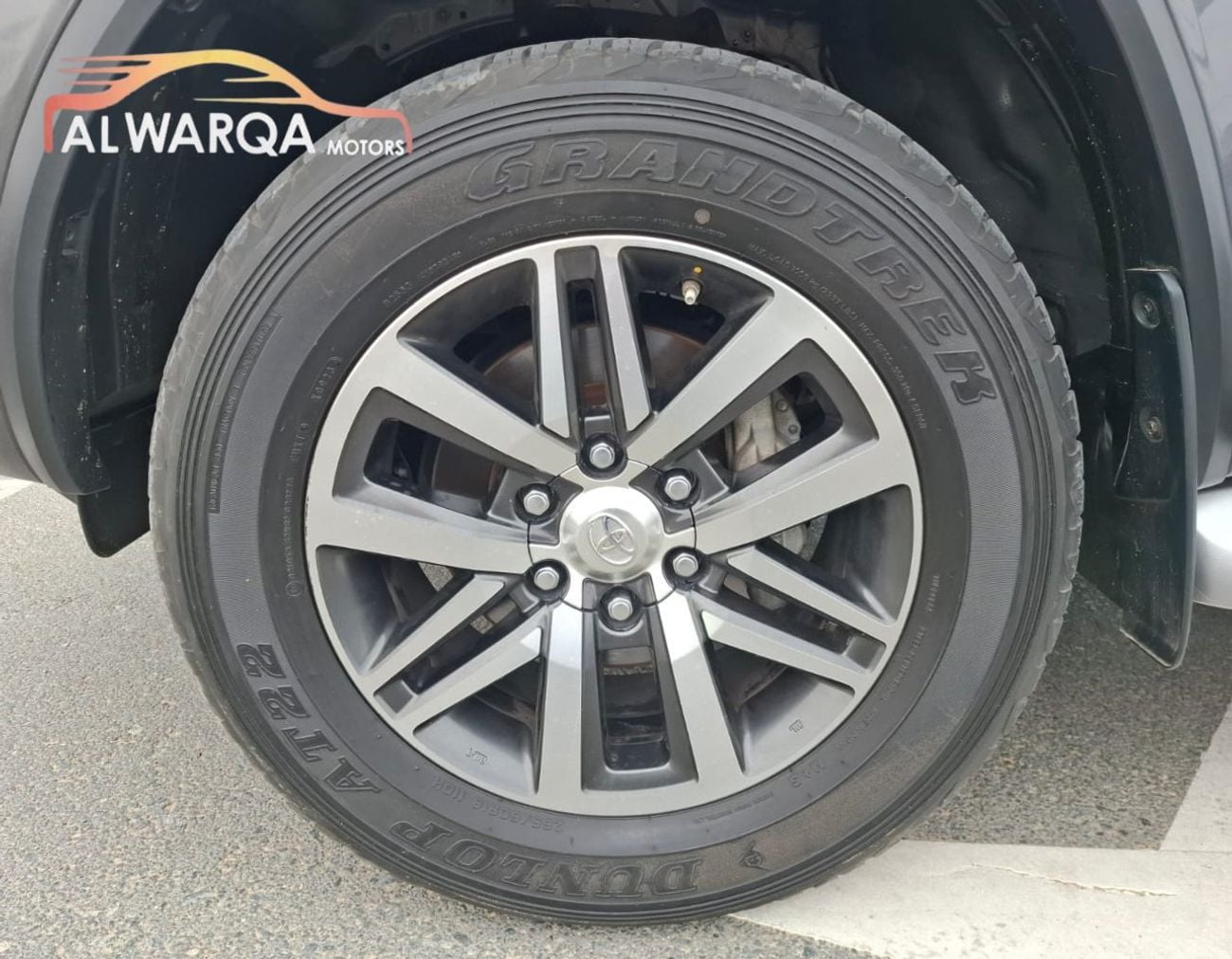 تويوتا فورتونر VXR 4.0L (278 HP)