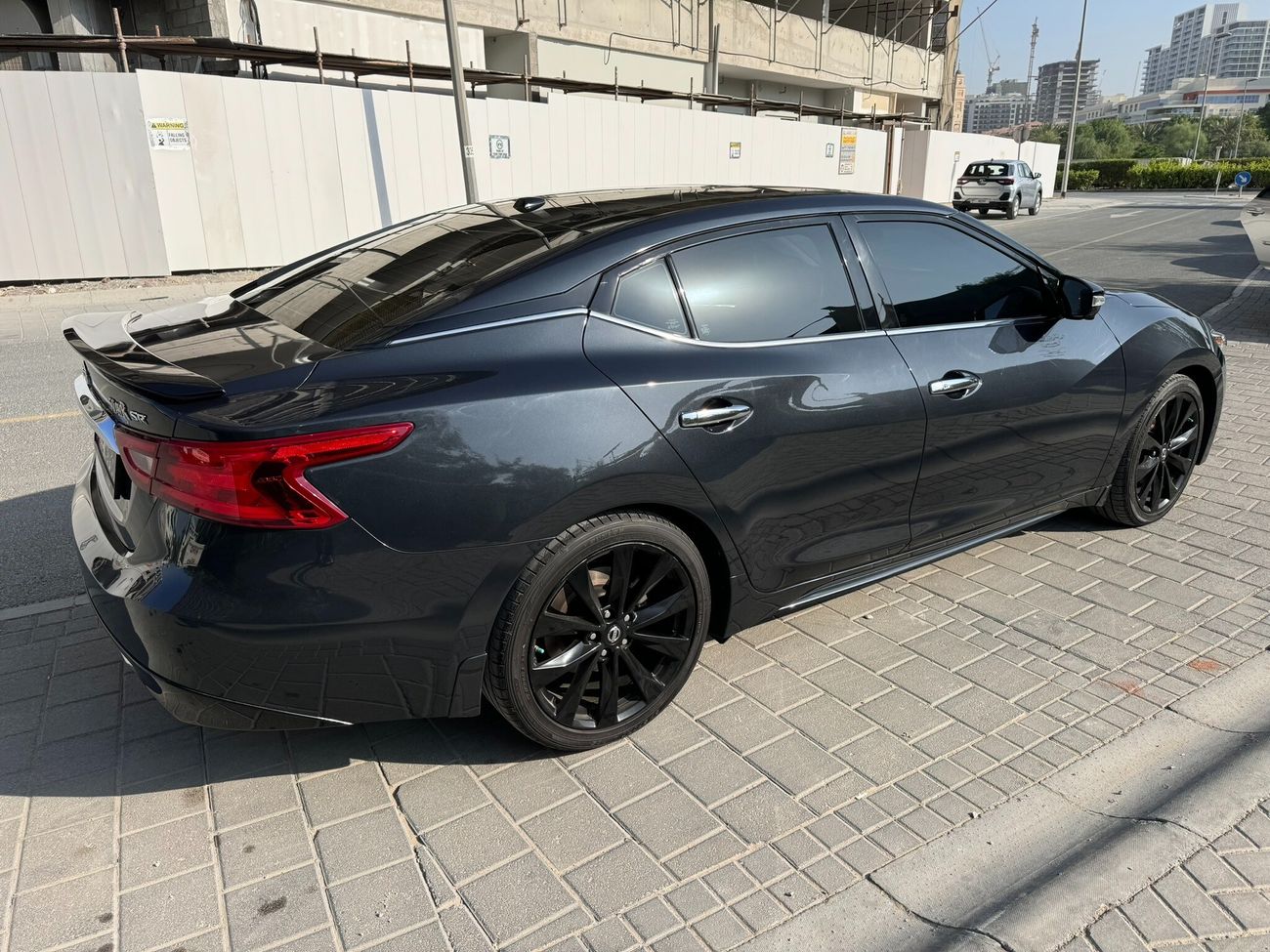 Nissan Maxima SR Midnight 3.5L