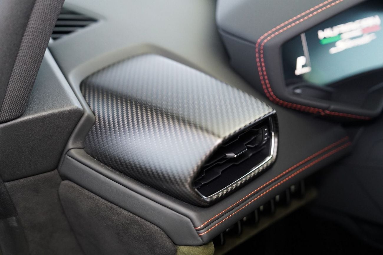 لامبورغيني هوراكان TECNICA STERRATO 5.2L V10