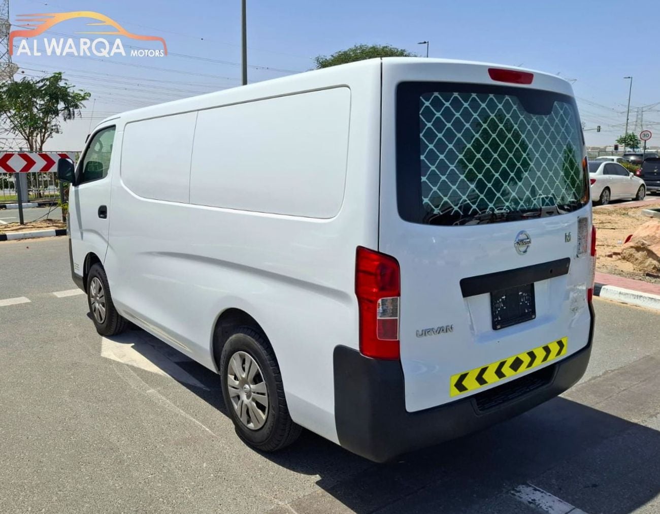 نيسان أورفان Panel Van Std 2.5L A/T (3 Seater) Petrol (4 Door)