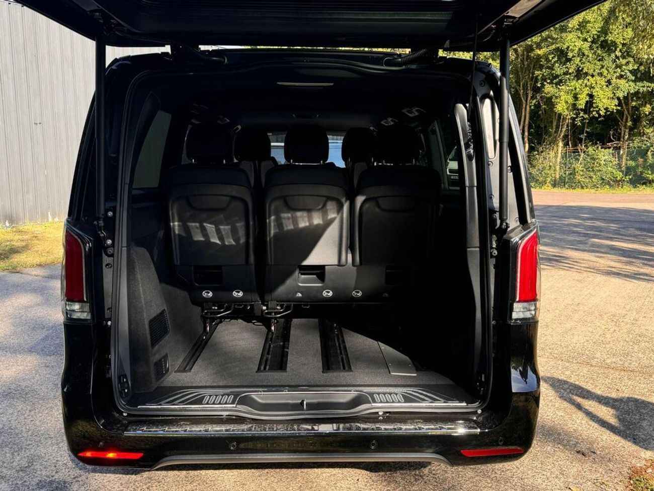 Mercedes-Benz V 300 D V300d Premium G-Tronic+ Euro 6 (s/s) 5dr (8 Seat, Extra Long) (EXPORT ONLY) RIGHT HAND DRIVE