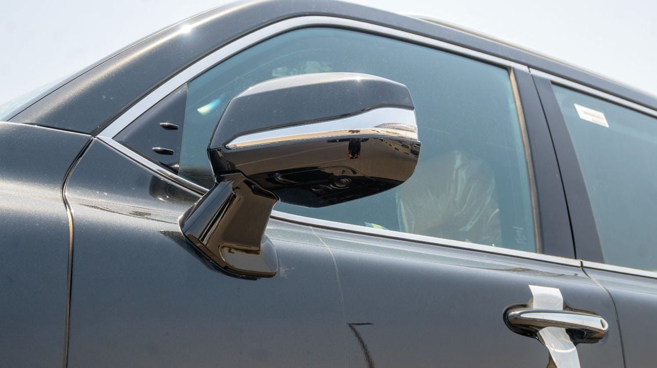 لكزس LX 700h Signature