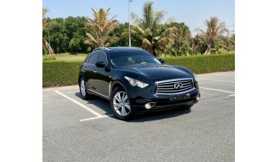 Infiniti QX70 Excellence Good condition car GCC