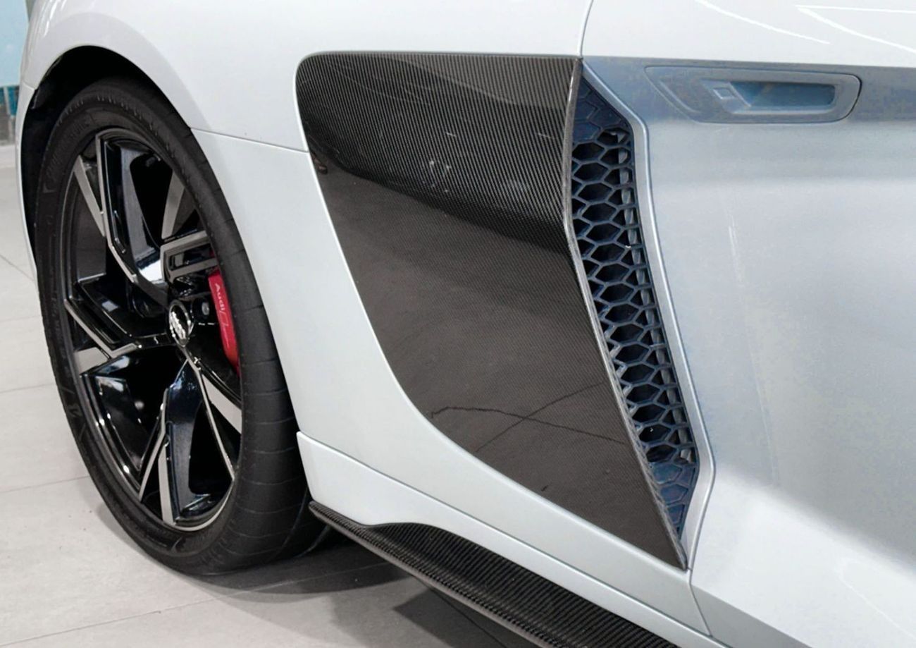 أودي R8 V10 Plus Performance parts 5.2L