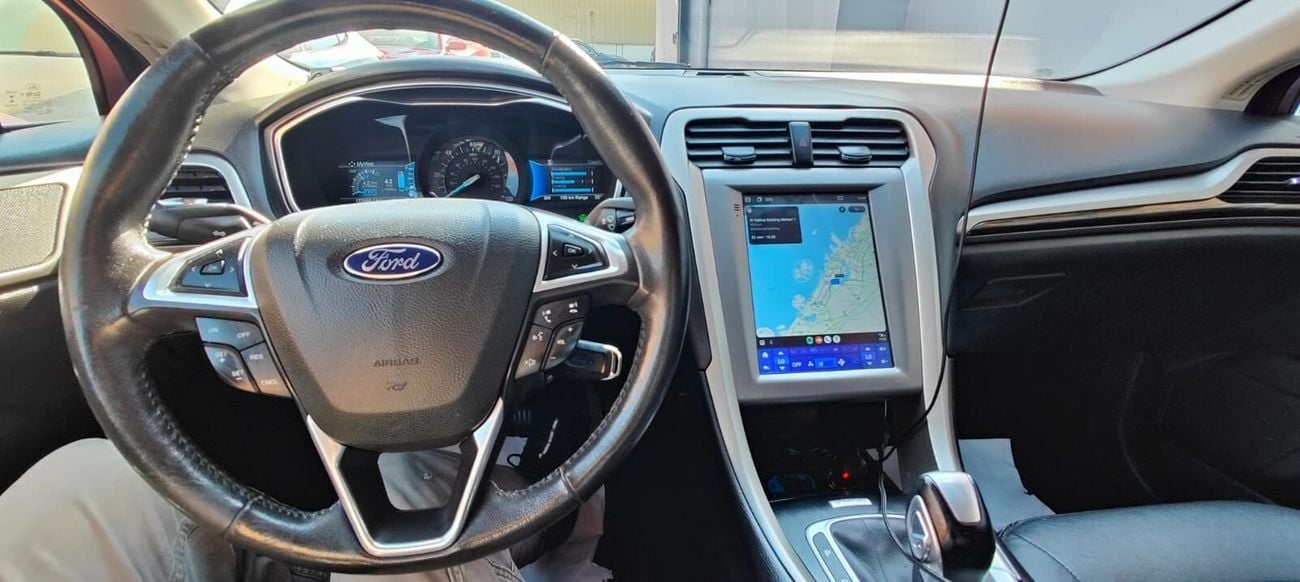 فورد فيوجن SE 2.0L Plug-In Hybrid