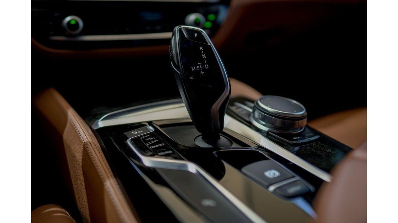 بي أم دبليو 530i M سبورت