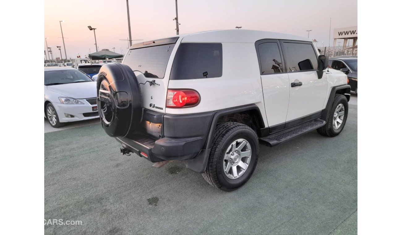 Toyota FJ Cruiser Toyota FG cruiser very good condition 2013