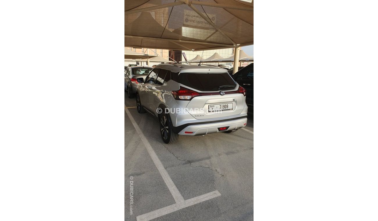 Nissan Kicks SV