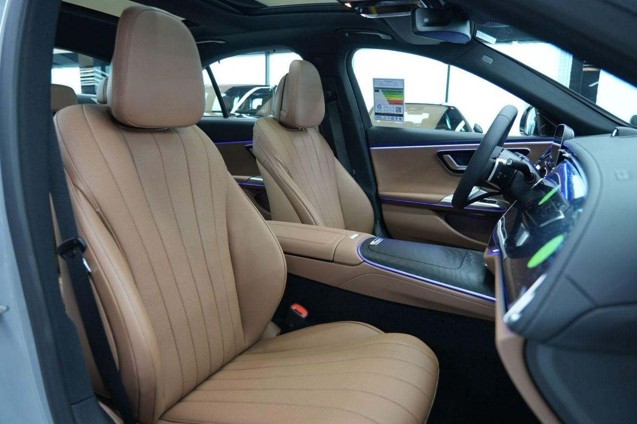 مرسيدس بنز E300 Mercedes-Benz E 300 | 2026 GCC 0km | Agency Warranty | AMG Package | DIGITAL LIGHT