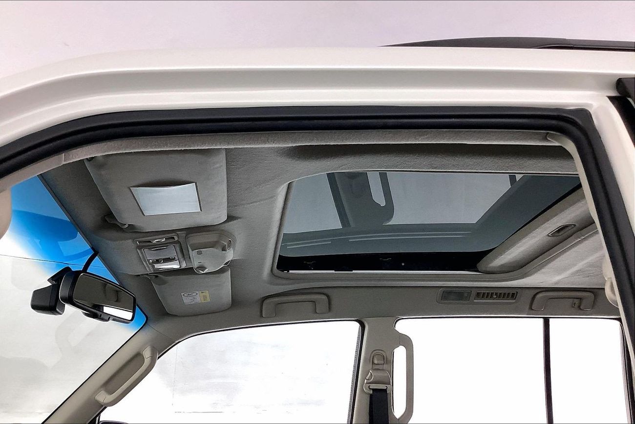 ميتسوبيشي باجيرو GLS Highline | National Day Celebration | شامل الضمان | 0 ﺪﻔﻋﺓ ﺃﻮﻟﻯ