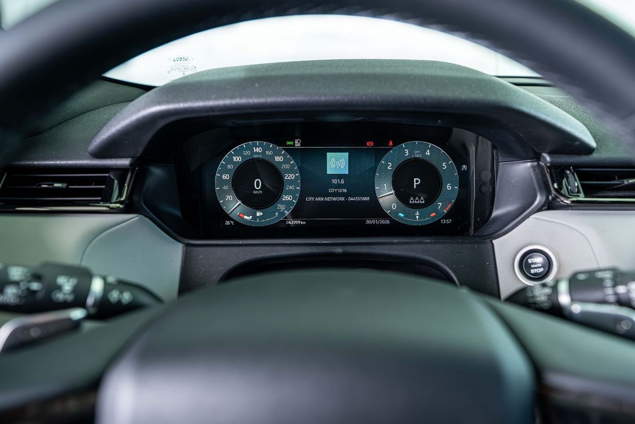 Land Rover Range Rover Velar P250 R-Dynamic SE 2.0L GCC-Al Tayer Warranty Until 11/2028-22 Inch Black Rims