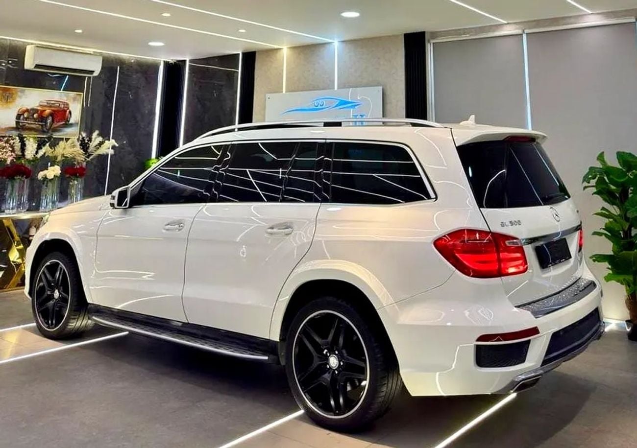 Mercedes Benz GL500 ELITE MERCEDES GL500 V8 || GLS UPGRADE || RADAR || TOP RANGE || GCC || PANORAMIC || LOW MILEAGE