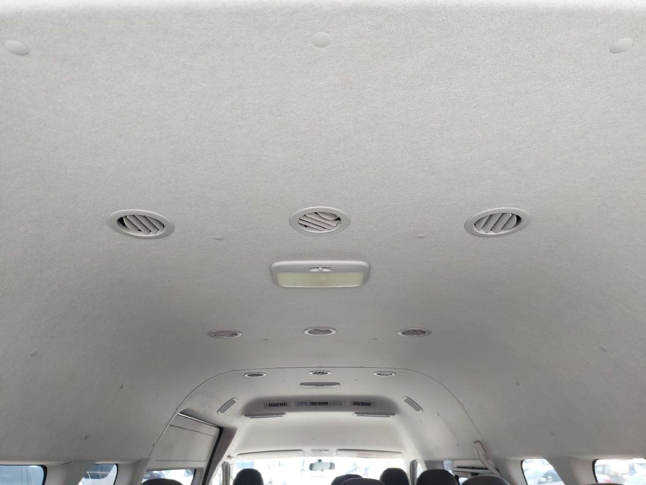 تويوتا هاياس (RAMADAN OFFER) TOYOTA HIACE VAN RHD 2014 MODEL 2.7 L PETROL AUTOMATIC(PM06557)