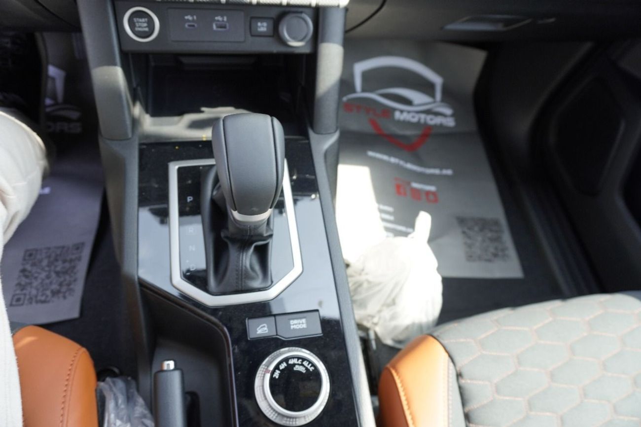 ميتسوبيشي L200 .