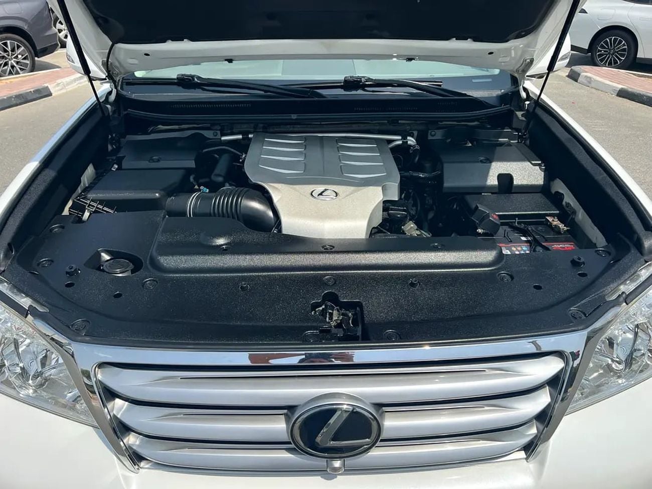 Lexus GX460 GX 460 Platinum | GCC Specs full service history from al Futtaim | Excellent Condition