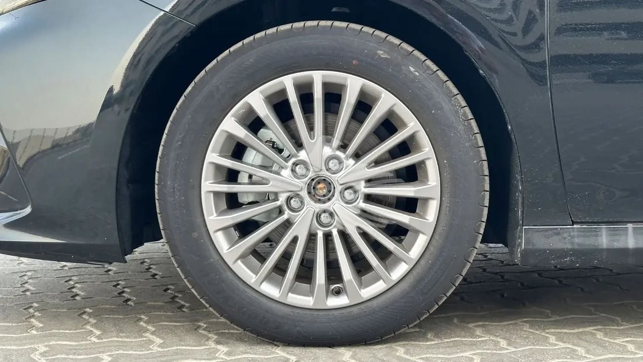 تويوتا كامري GLE HEV Toyota/CAMRY/ 2.0 GVP LUXURY AT