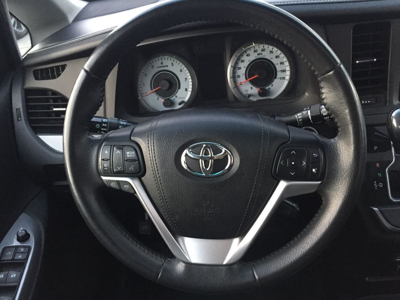 Toyota Sienna Toyota Sienna 2016 – 3.5L V6 | Petrol | Automatic | American Specs