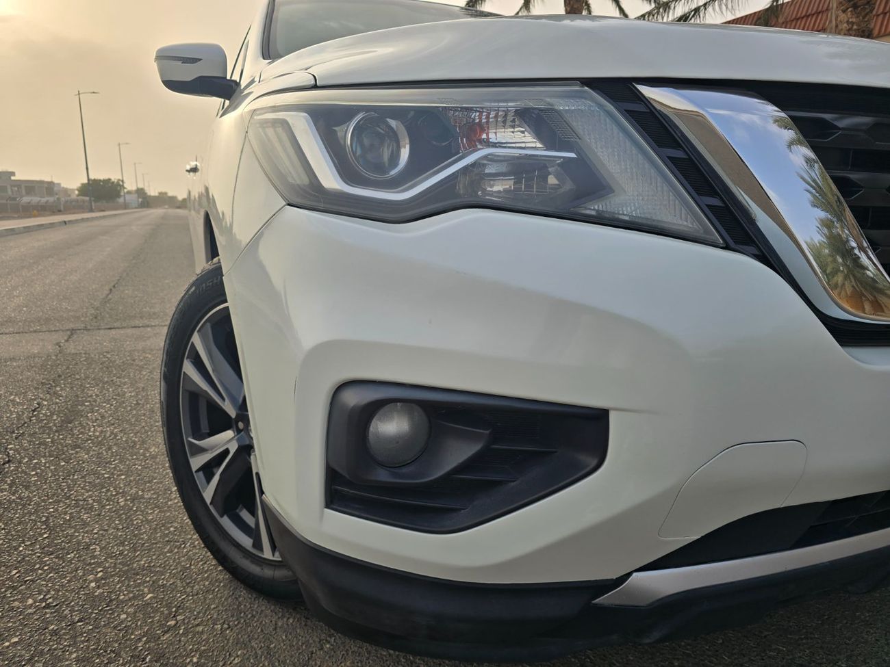 Nissan Pathfinder S 3.5L (271 HP)