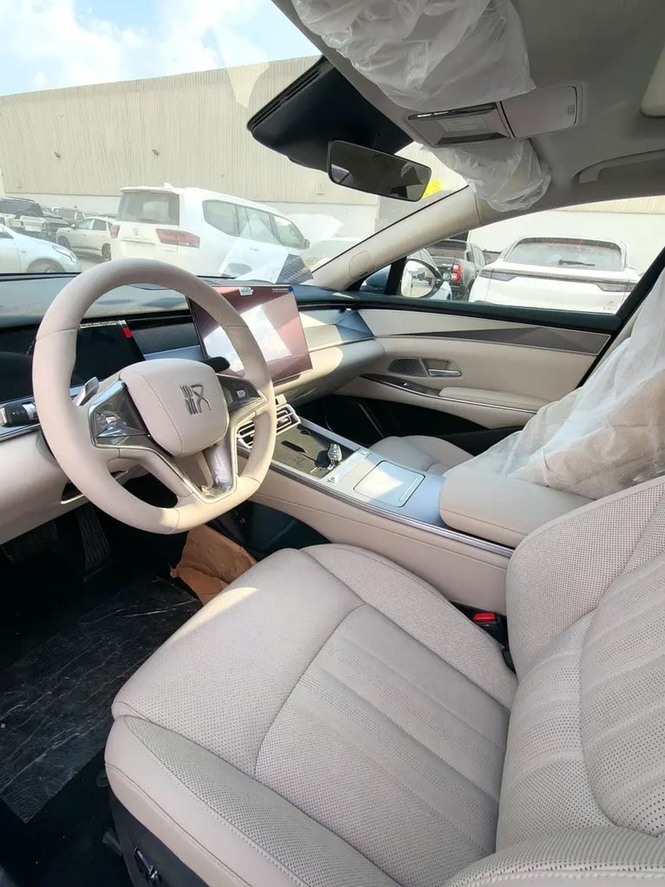 بي واي دي هان L EV 701KM Premium | Laser Radar | Luxury Electric Sedan