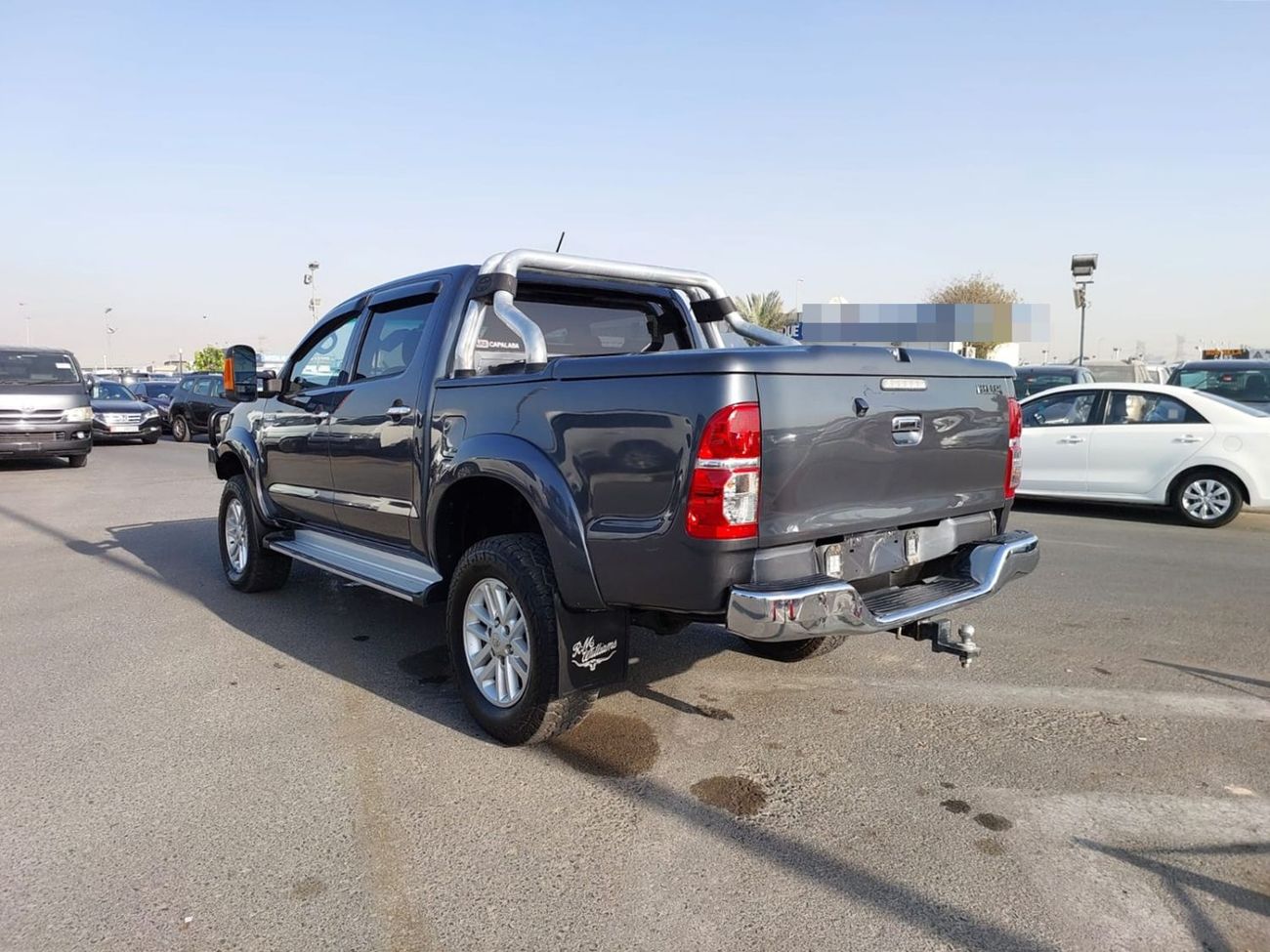 Toyota Hilux TOYOTA HILUX VIGO PICK UP RHD 2014 MODEL 3.0 L DIESEL AUTOMATIC(PM39654)