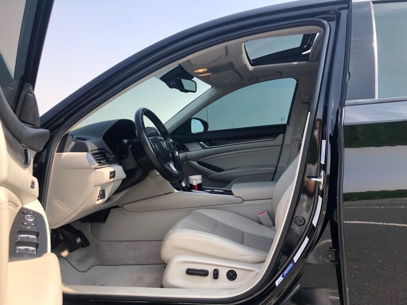 هوندا أكورد LX 1.5L Honda Accord 2020 Full Options (1.5 LTurbo ) GCC , Sunroof.leather Seats.