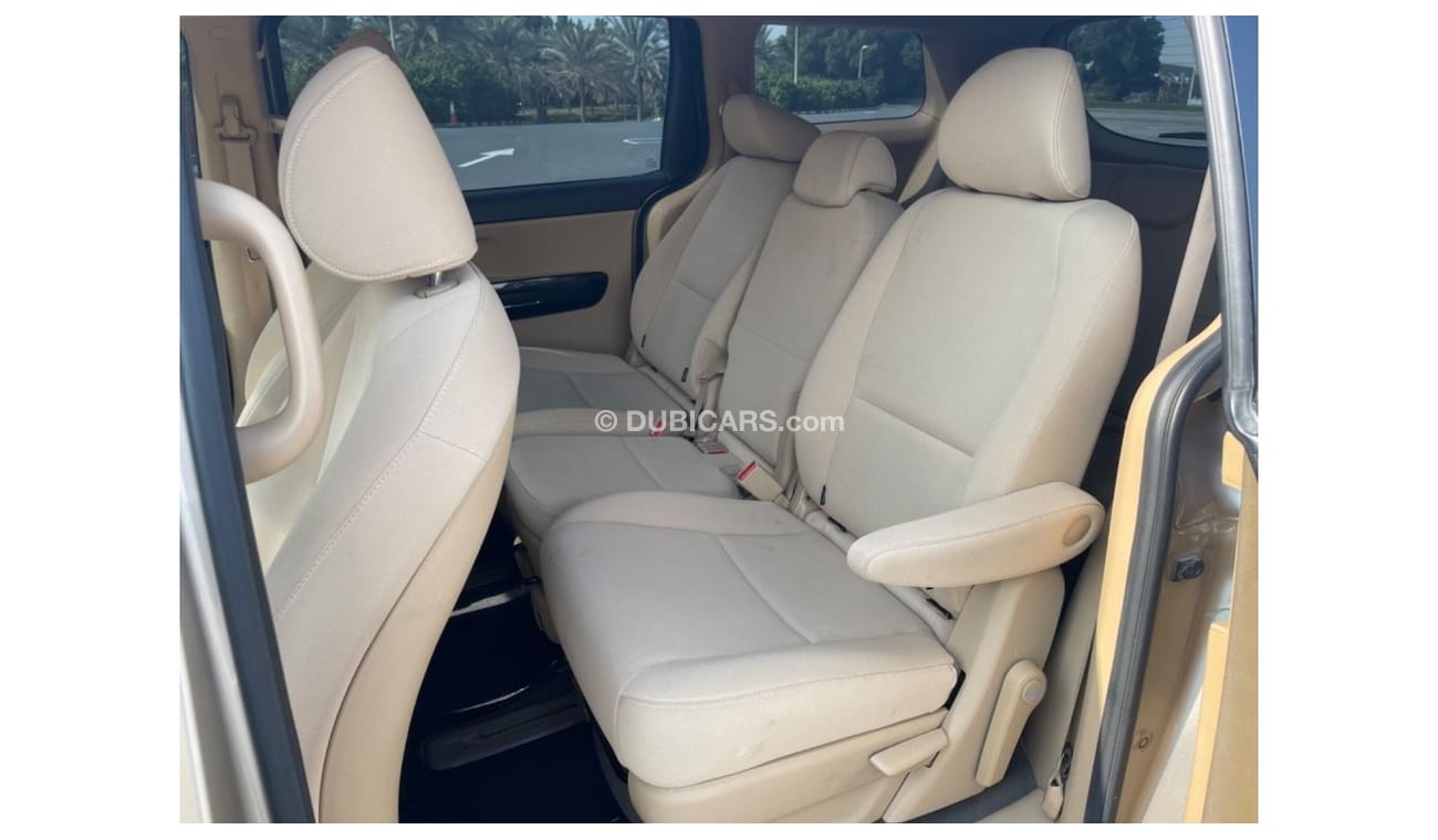 Kia Carnival Kia Carnival   MODEL 2016 Excellent Conditio  (GCC- SPEC)  VERY GOOD CONDITION