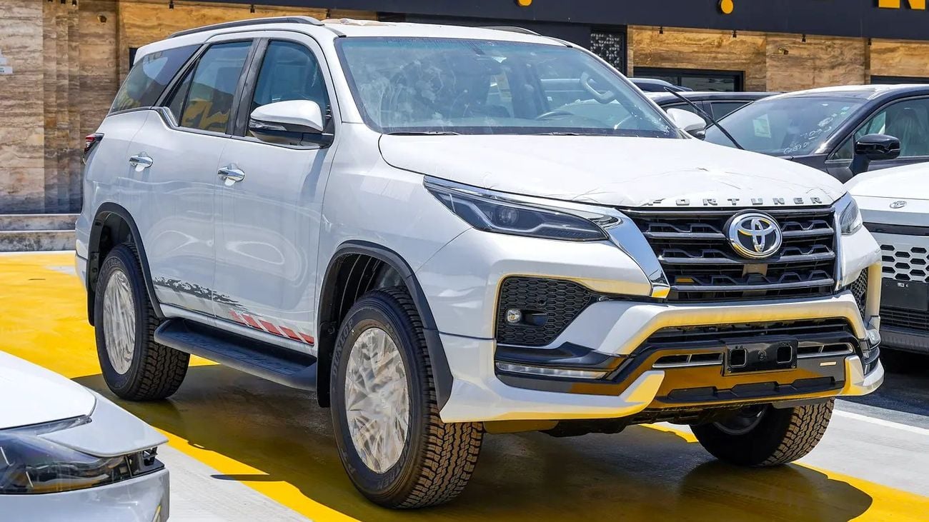 Toyota Fortuner VXR SR5 V6 4.0L GCC Specs