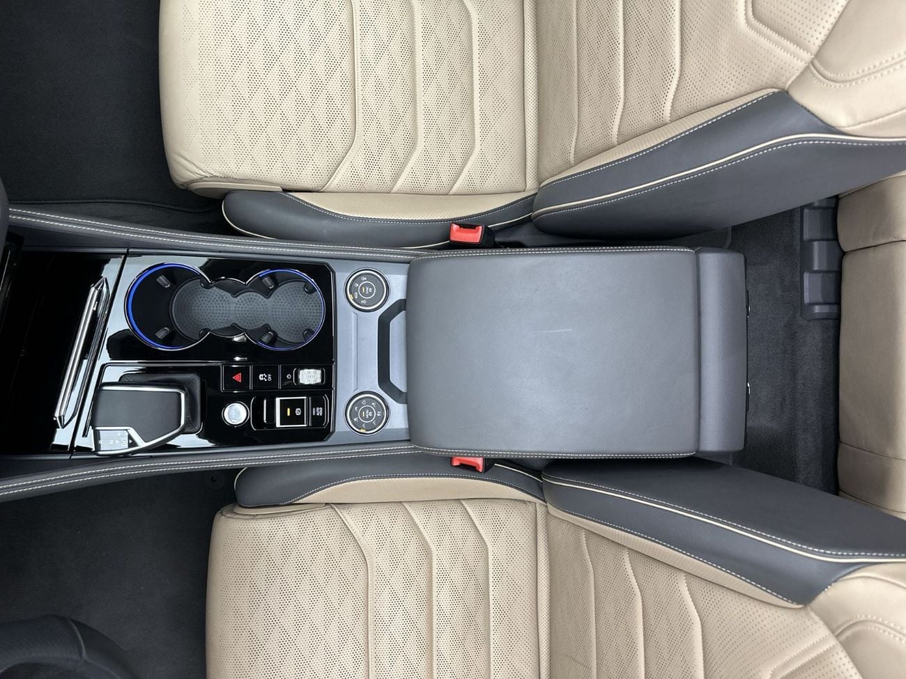 Volkswagen Touareg R-LINE + 3L | Premium Varenna Leather | Massage Seats | Panoramic Sunroof & Advanced Driver Assistance
