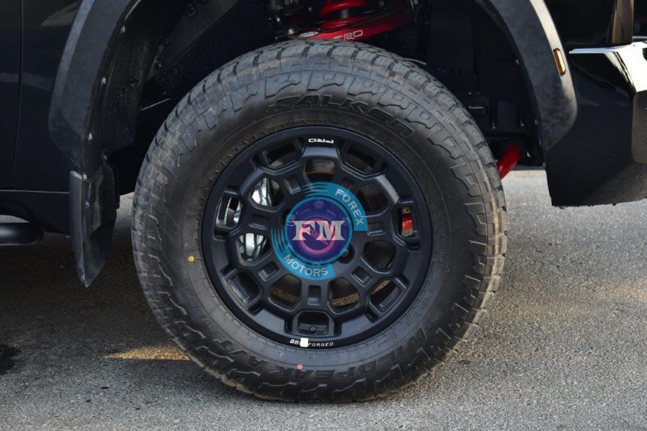 Toyota Tundra Crewmax TRD PRO Hybrid V6 3.4L 4WD Automatic