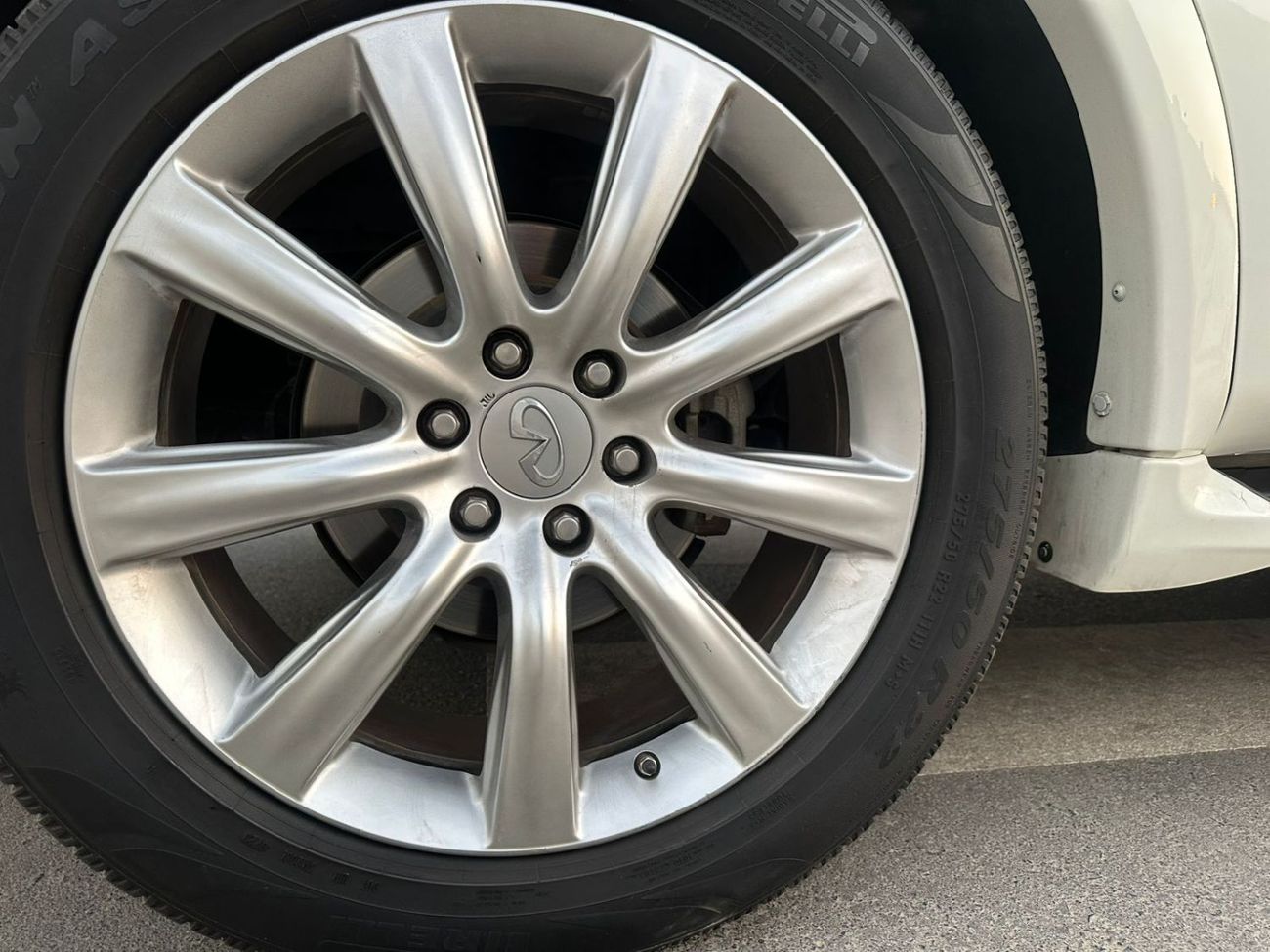 Infiniti QX80 Luxury 5.6L