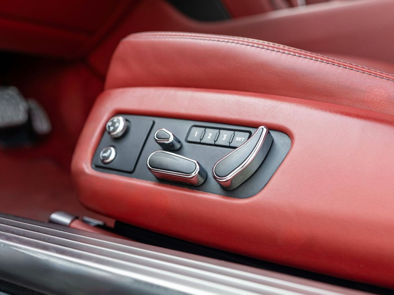 بنتلي كونتيننتال جي تي MULLINER