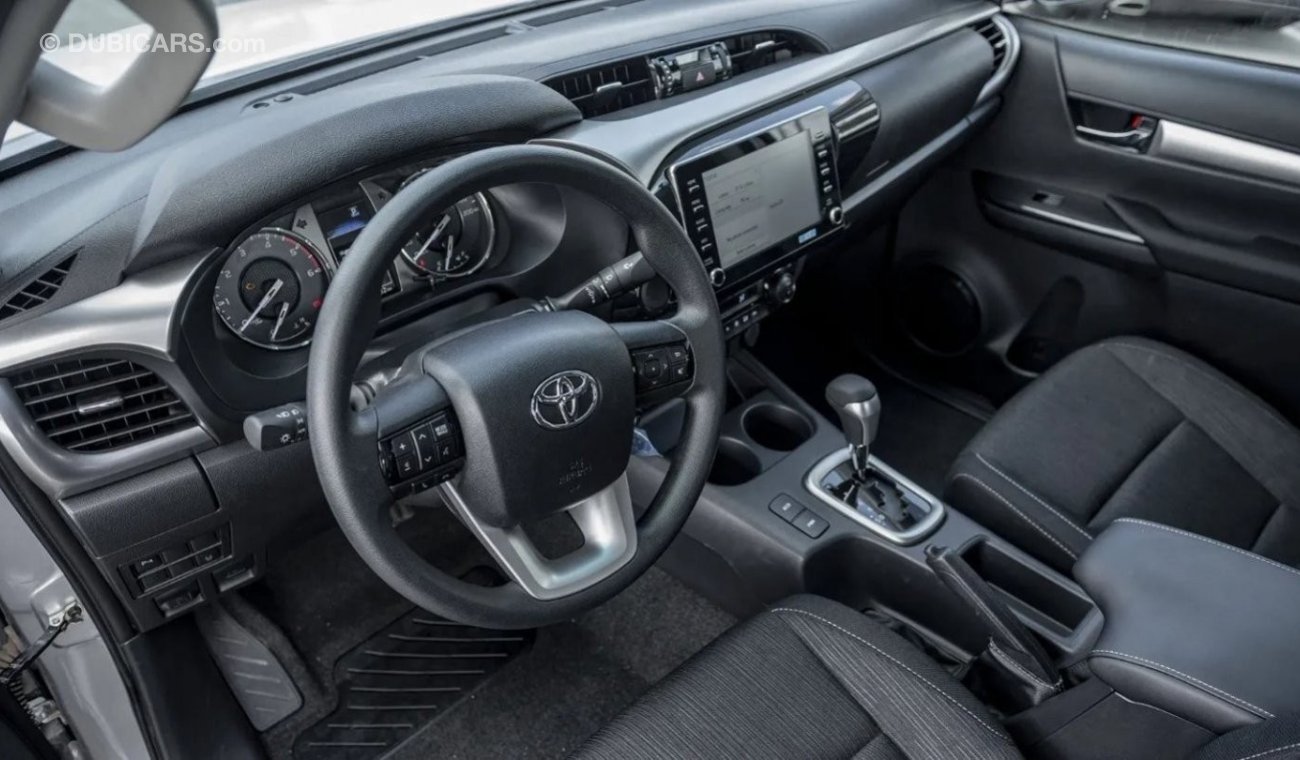 تويوتا هيلوكس TOYOTA HILUX  2.4 diesel Automatic full options