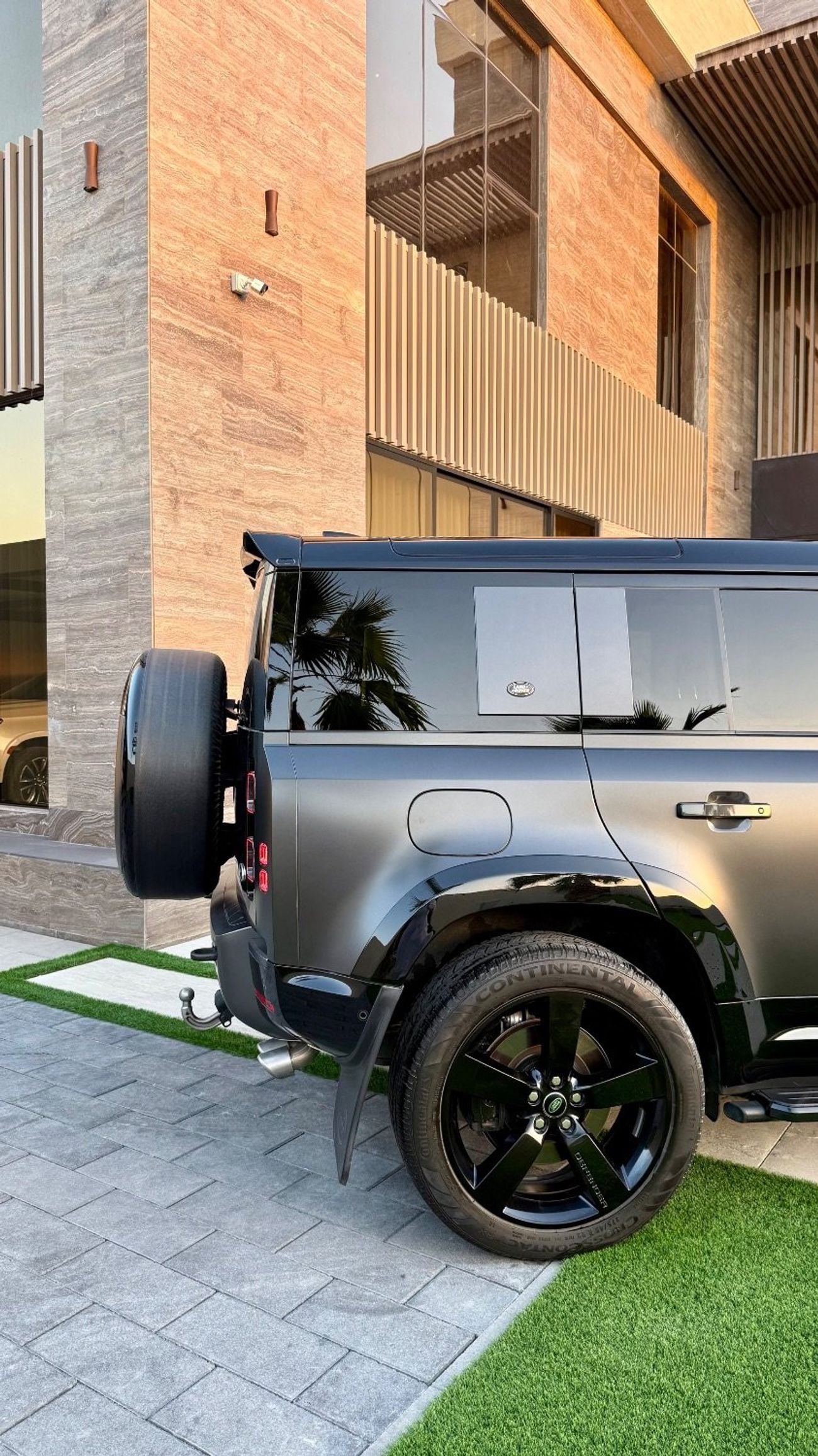 Land Rover Defender 110 X P525 5.0L