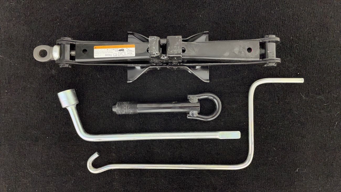 تويوتا يارس SE/E 1.5 | بدون دفعة مقدمة | اختبار قيادة مجاني للمنزل