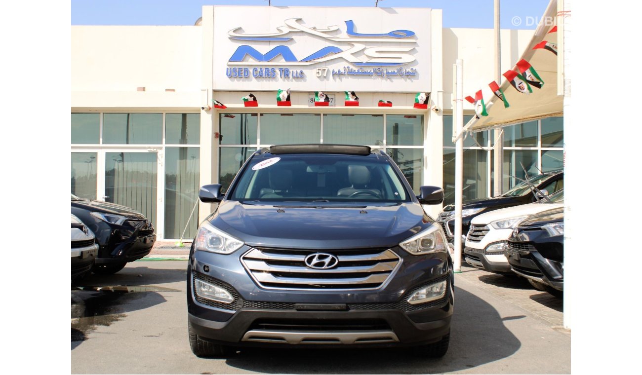 Hyundai Santa Fe GCC - ACCIDENTS FREE - CAR IS IN PERFECT CONDITION INSIDE OUT