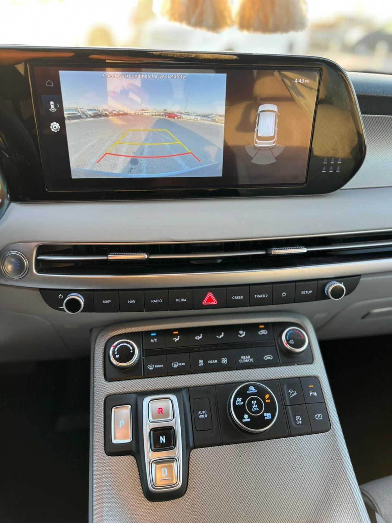 هيونداي باليساد 2023 Hyundai Palisade  MidOption-3.8L V6-AWD 4x4 - -Big Screen - Radar & Sensor