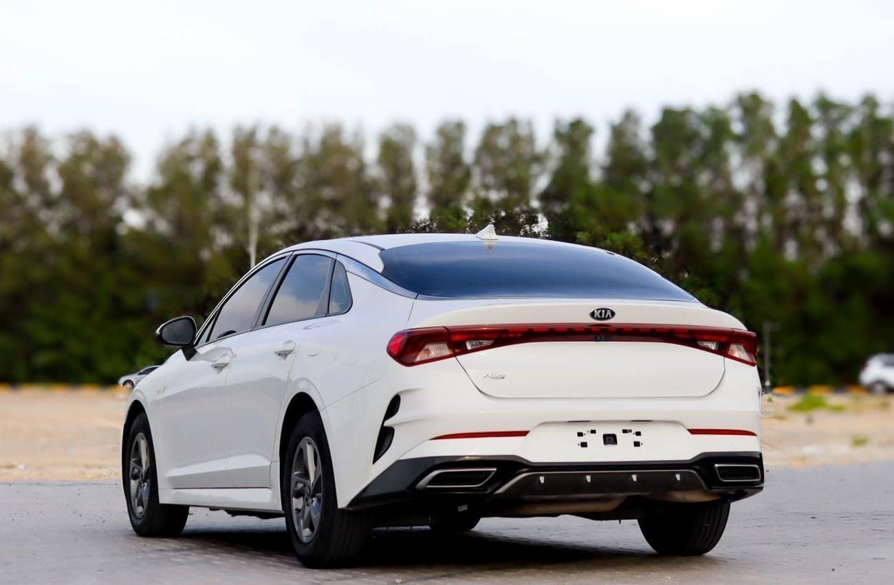 كيا K5 كيا K5 | 2.5 لتر | 2021 | خليجية | خالية من الحوادث | بحالة ممتازة | 790 شهرياً