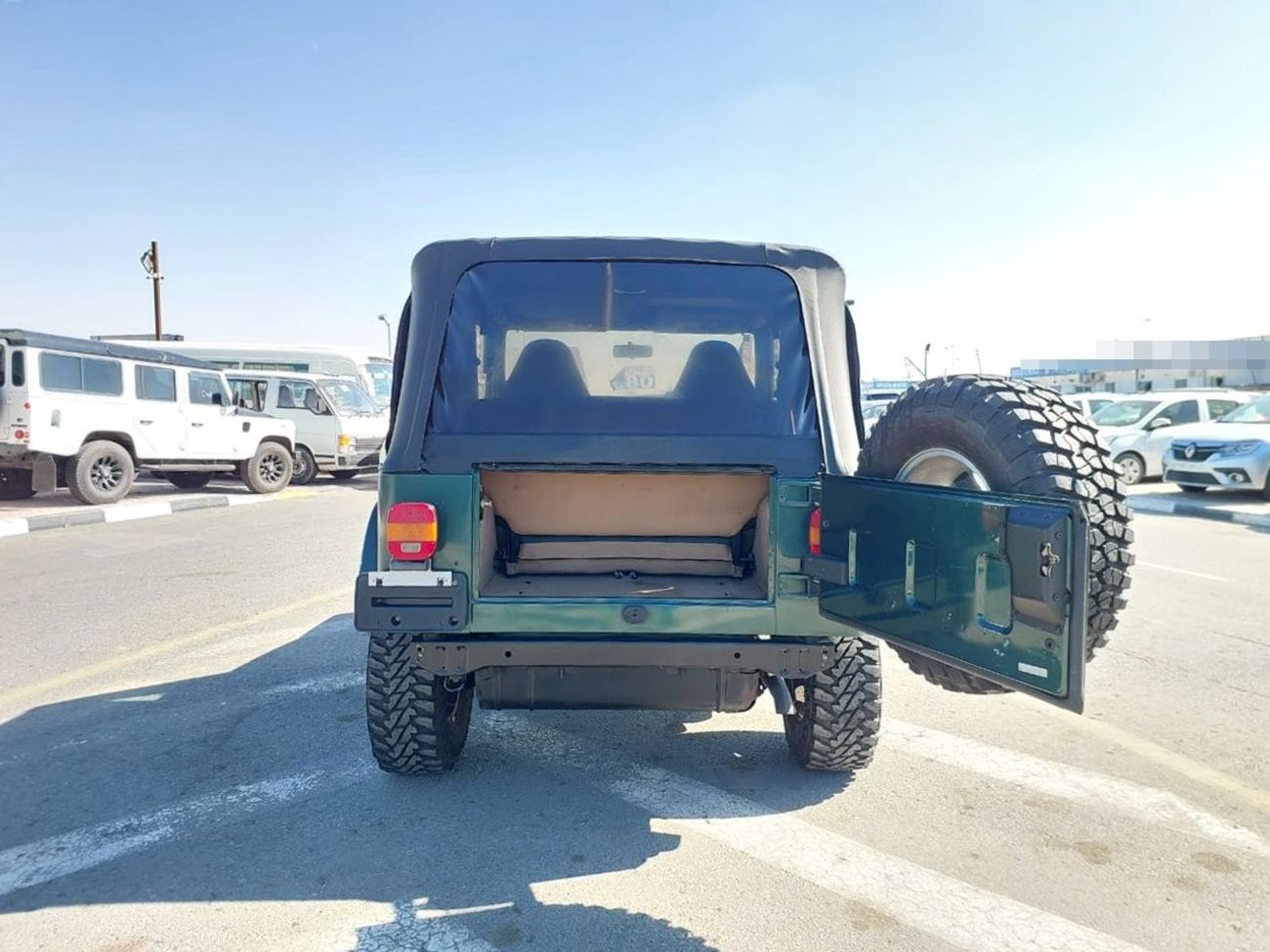 جيب رانجلر JEEP WRANGLER SUV RHD 2000 MODEL 4.0 L PETROL AUTOMATIC(PM75748)